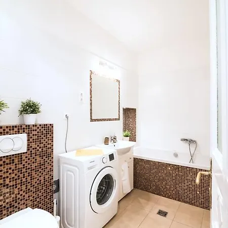 Anker At Deak Sq. Budapest